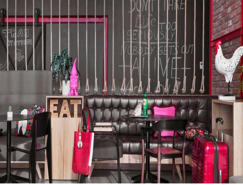 Moxy Katowice Airport Hotel Pyrzowice Buitenkant foto